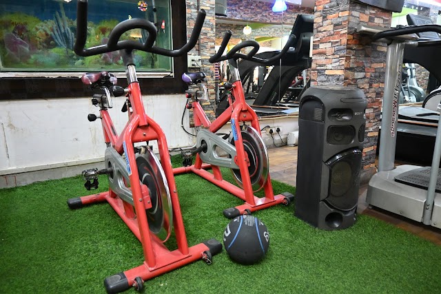 Fitness World Gym